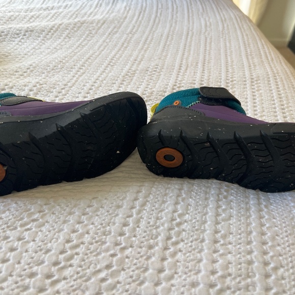 Bogs shoes kids size 11 - Picture 2 of 2